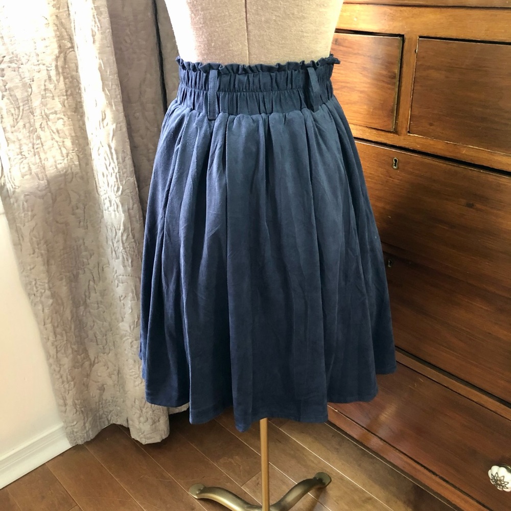 Velvety blue high waisted skirt